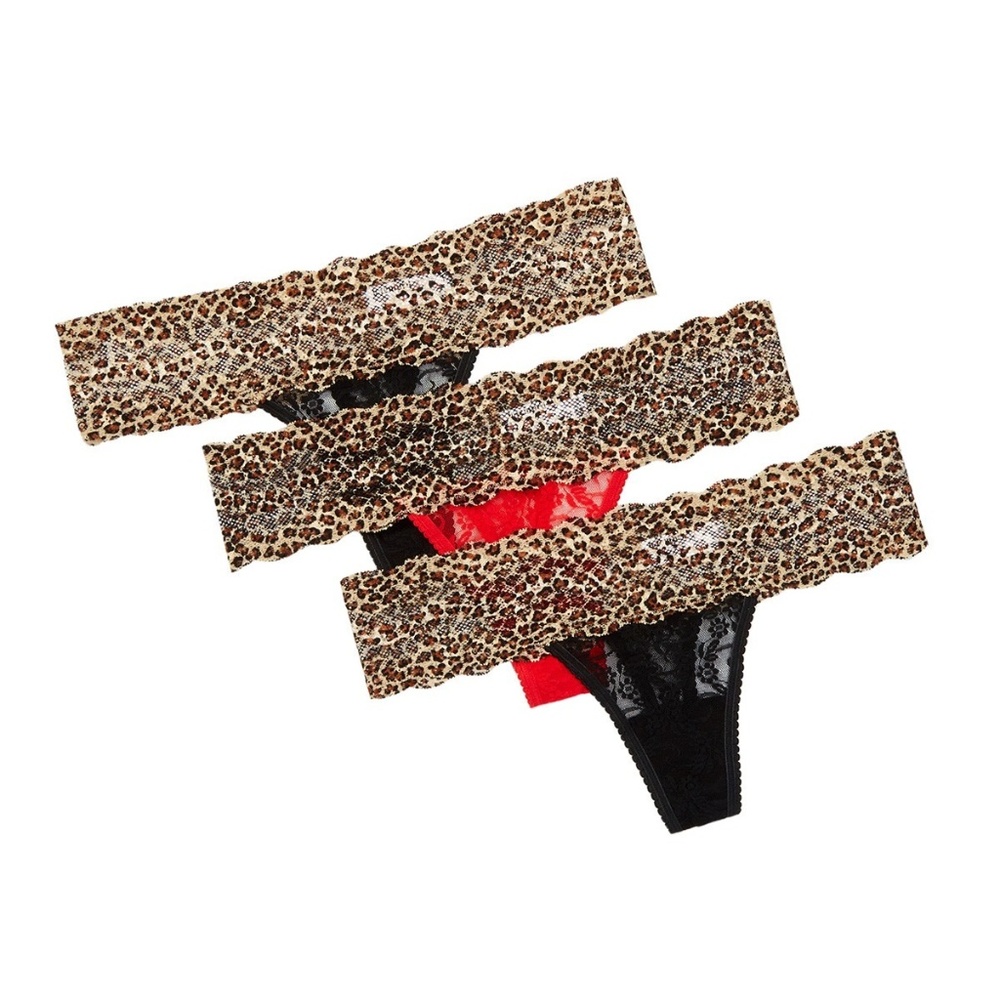 B Tmpted by‎ Wacoal Set of 3 lace thongs